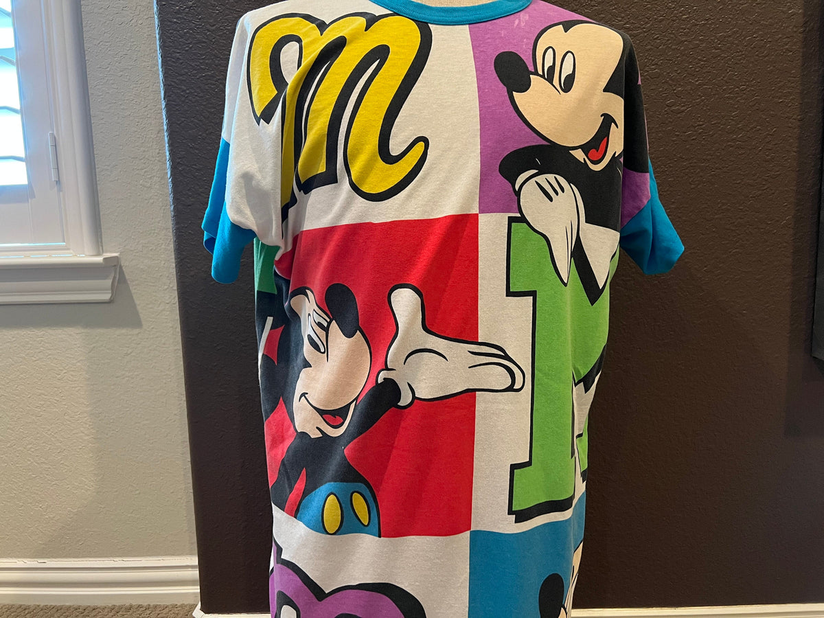 Vintage 9039s Mickey Mouse White Sleep Gown Size XL Graphic Tee – Bold Style · Must-Have Style