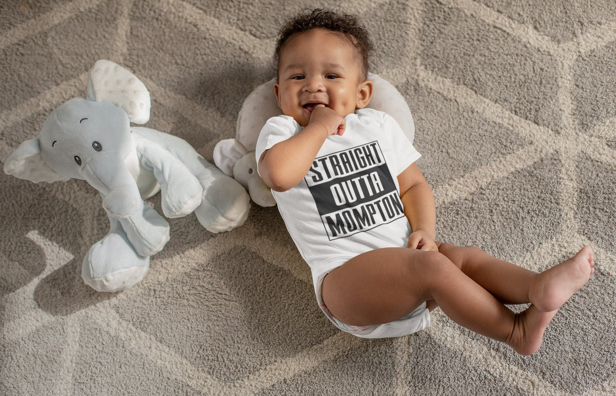 Baby Body Straight Outta Compton. Baby apparel. Baby body suit "Straight Outta Mompton". baby one piece. Baby Body.