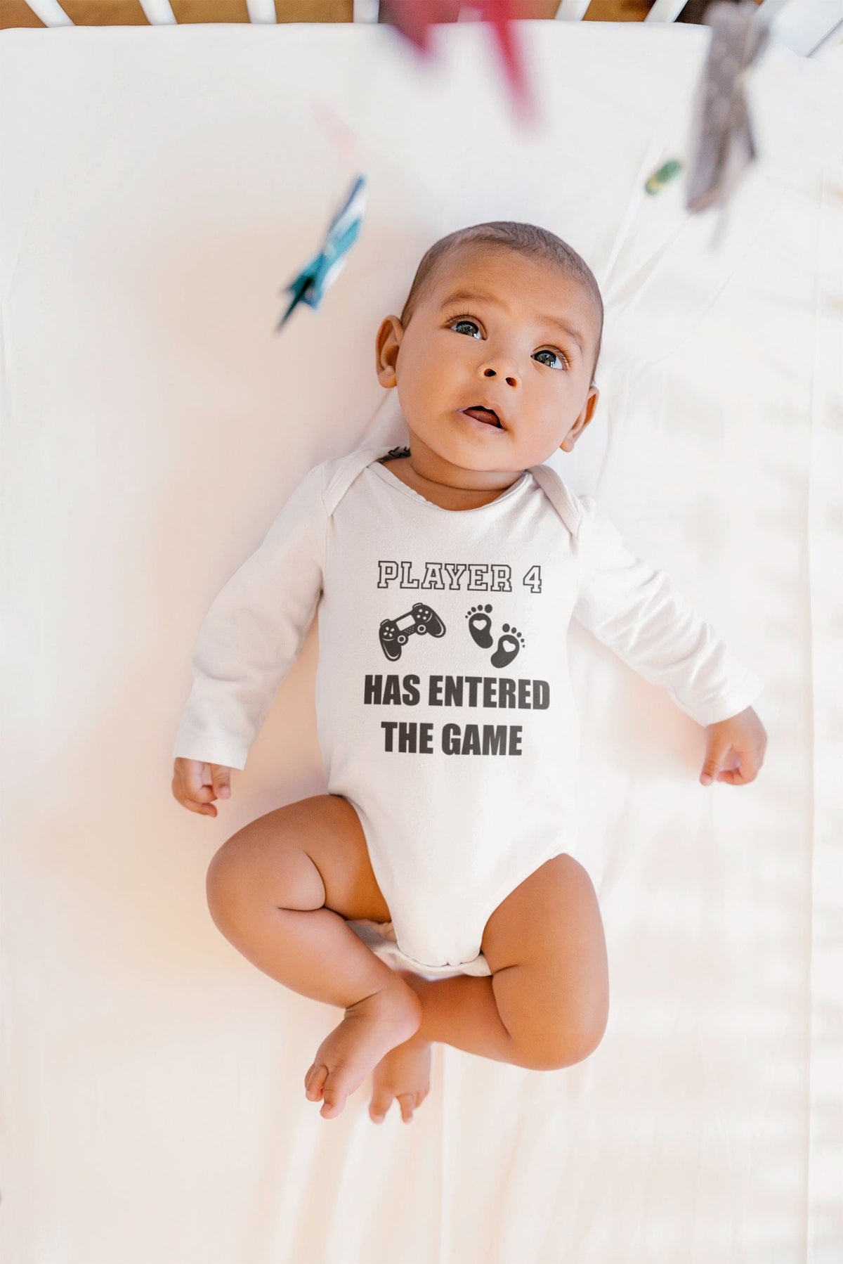 Baby birth announcement bodysuit. Baby Bodysuit Player 4 Has Entered The Game. Gaming Baby Bodysuit. Baby gift for birth. Gamer baby clothes.