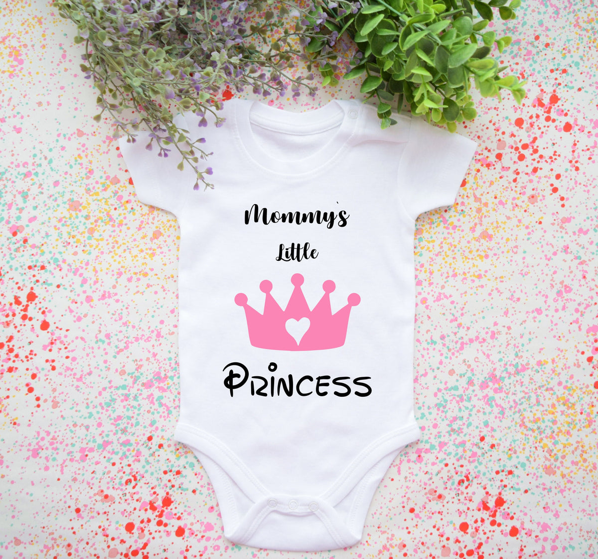 Baby bodysuit for little princesses enchanting one piece suit with the saying "Mama's little princess".Babybody bodysuit for girls.Baby