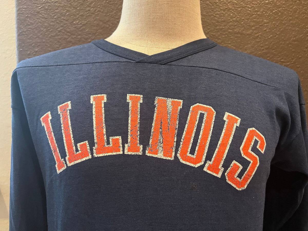 Vintage 8039s Illinois Fighting Illini University Blue T Shirt Size M Graphic Tee – Bold Style · Must-Have Style