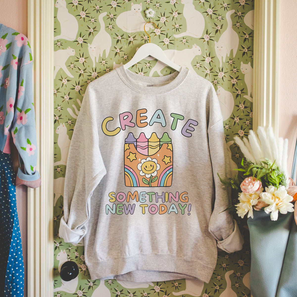 Cute Art Teacher Sweatshirt for Artist Who Loves Color Adorable 90s Aesthetic Shirt with Crayons Silly Wholesome Art Major Graduation Gift Sweatshirt – Easygoing Wear · Trending Graphic Apparel