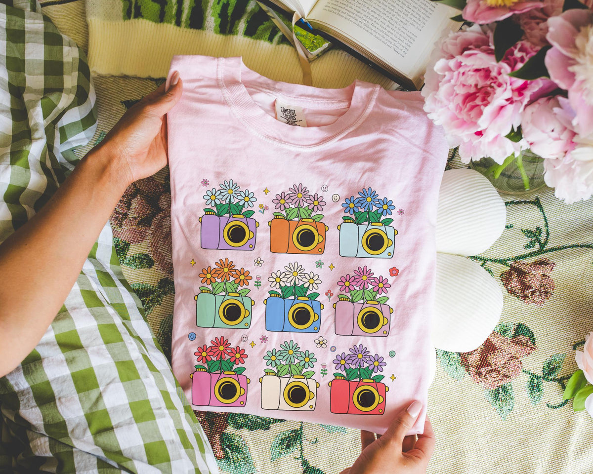 Wedding Photographer Tee Shirt for Family Photographer or Senior Photographer Cute Thank You Gift for Photography Major Silly Y2K Vibes Graphic Tee – Premium Graphic · Must-Have Style