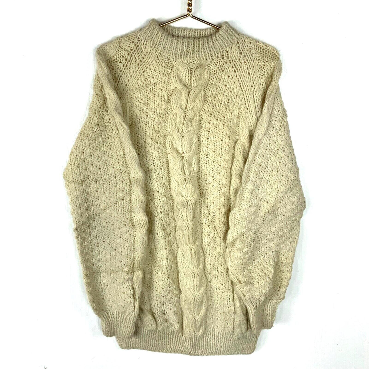 Vintage Grandma Cable Knit Wool Sweater Womens Large White Oversize Graphic Tee – Feel-Good Design · Trending Graphic Apparel
