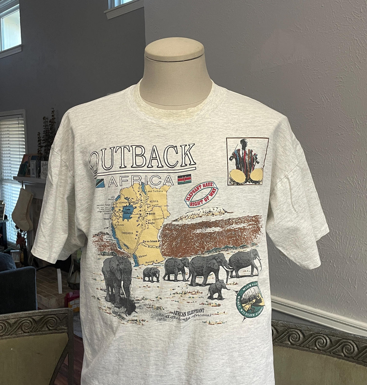 Vintage 90s Outback Africa grey Tshirt size XL Graphic Tee – Easygoing Wear · High-Quality Print