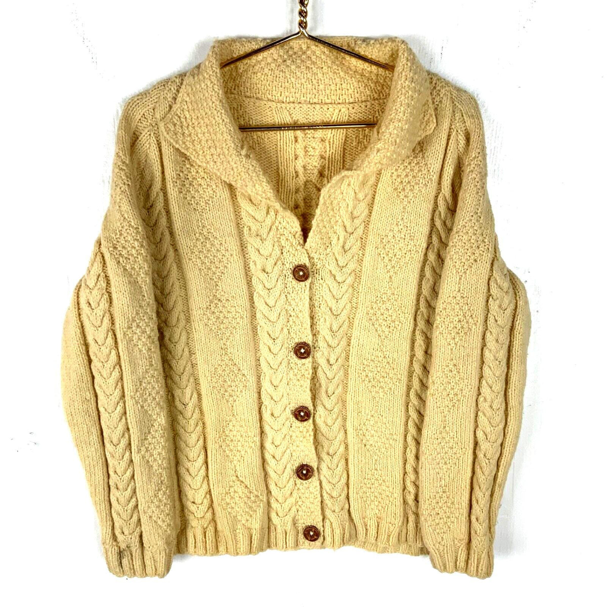 Vintage Grandma Cable Knit Wool Sweater Womens Medium White Cardigan 90s Graphic Tee – Easygoing Wear · Top Pick For Any Outfit