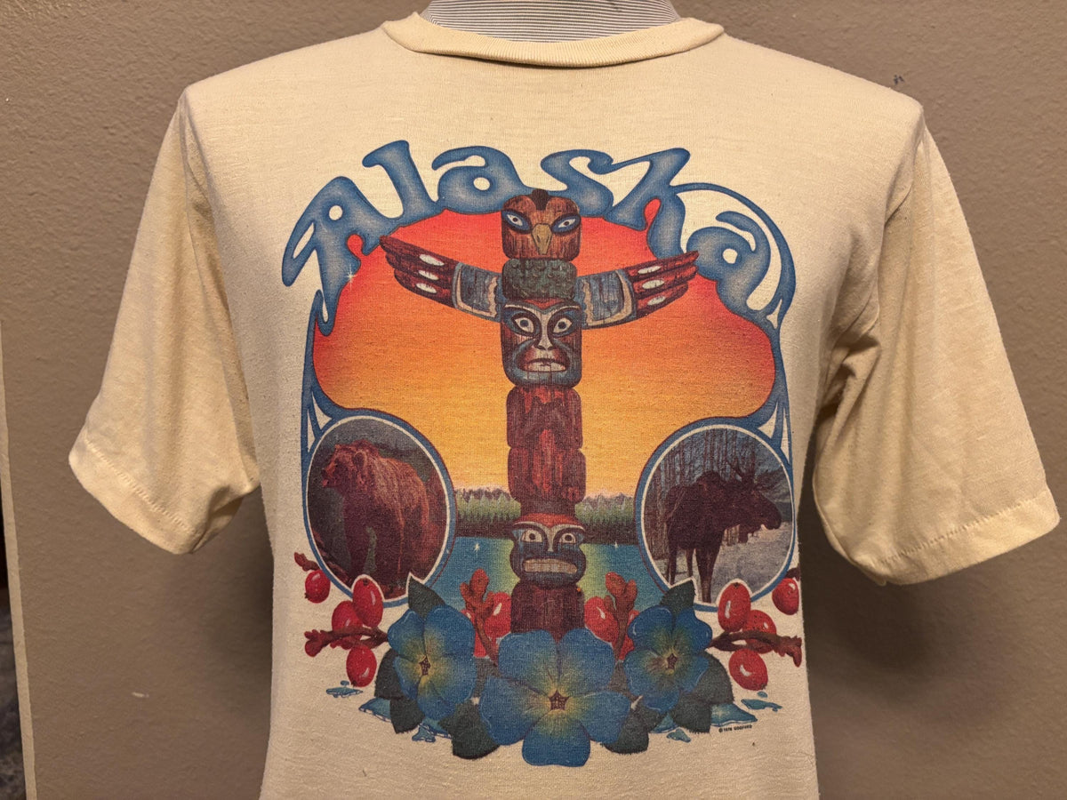 Vintage 80s Alaska Native Totem Pole Tribal Tshirt XL Tote Bag – Warm & Stylish · High-Quality Print