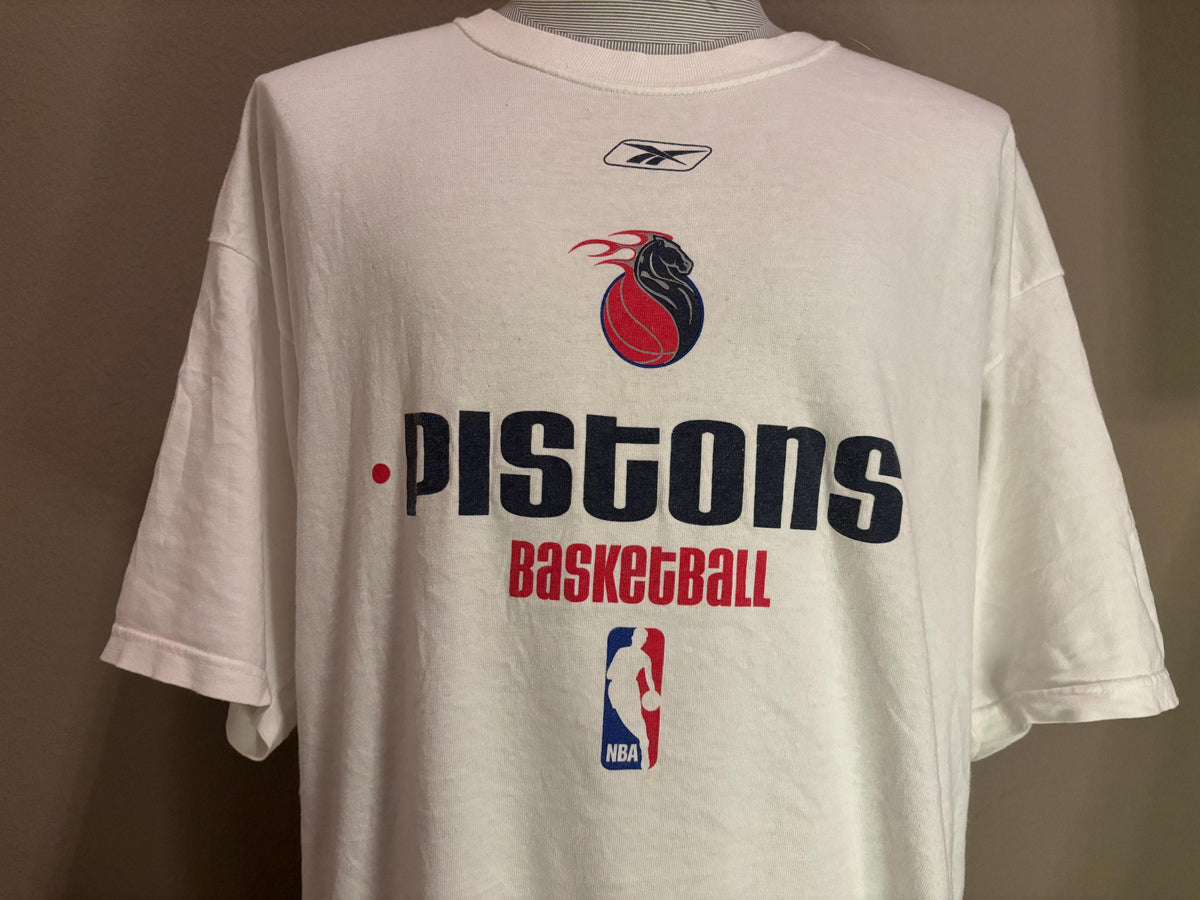 Vintage 2000s Pistons Basketball NBA Detroit Pistons Tshirt XL Graphic Tee – Bold Style · Perfect For Daily Wear