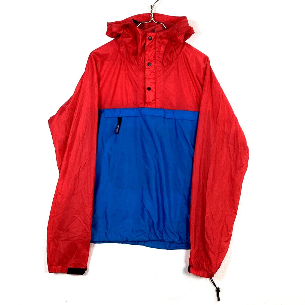 Vintage Patagonia Windbreaker Jacket Medium Blue Red Half Zip Hooded Lightweight Graphic Tee – Aesthetic Look · High-Quality Print