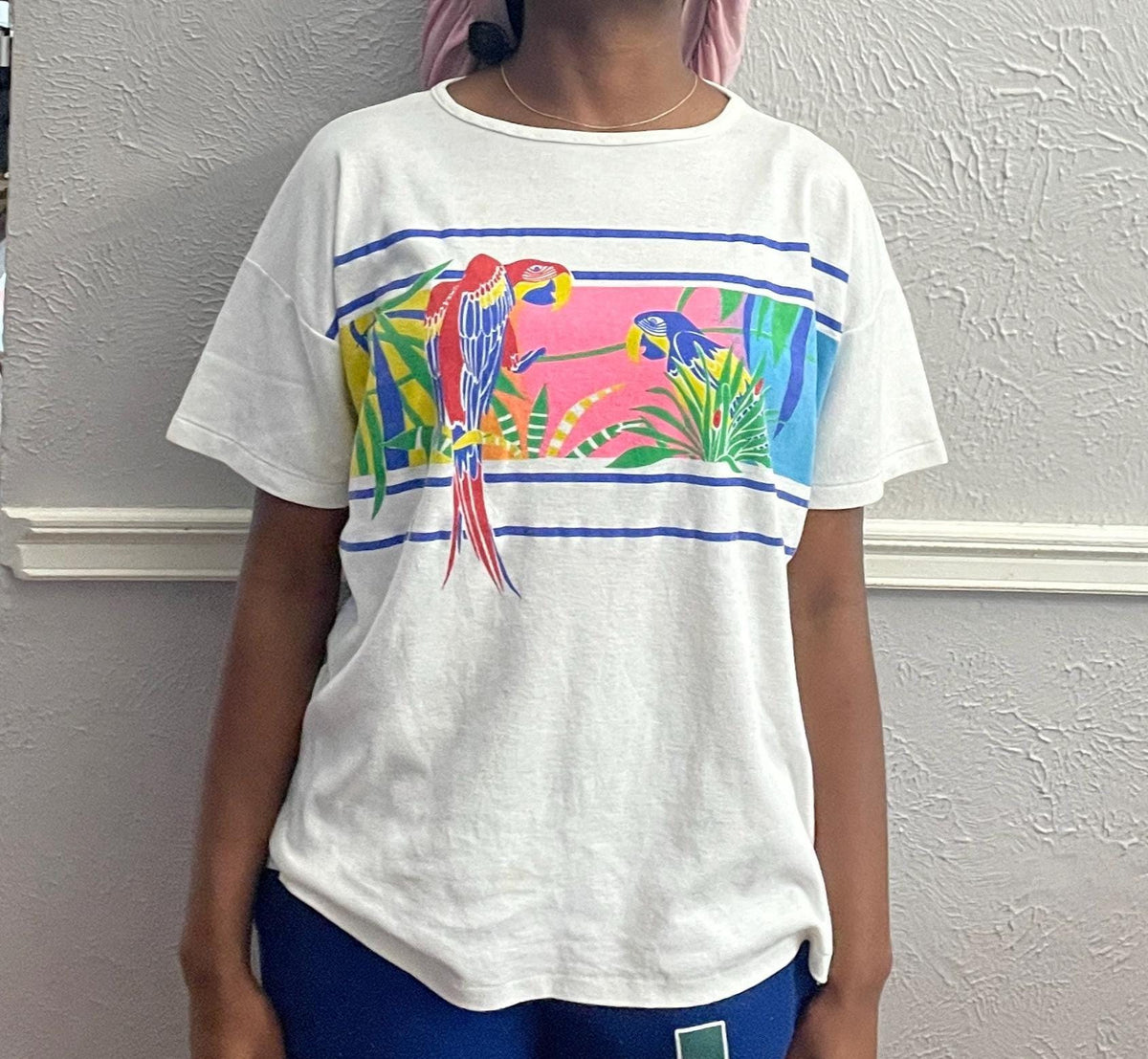 Vintage 80s Parrots white Tshirt modeled size XL Graphic Tee – Easygoing Wear · Trending Graphic Apparel