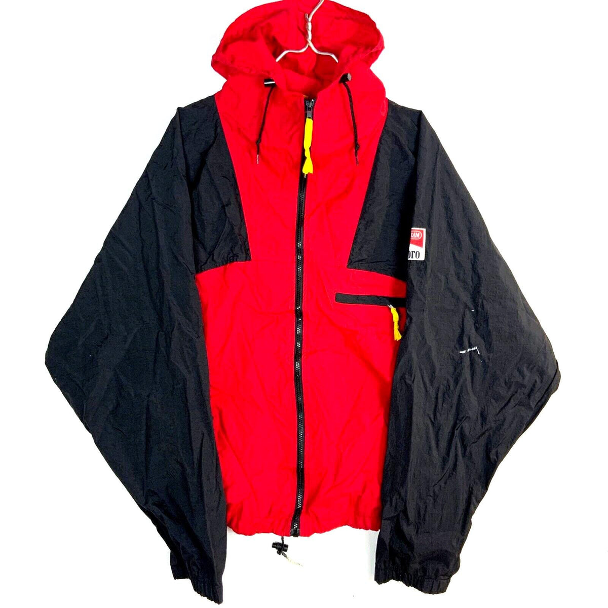 Vintage Marlboro Windbreaker Jacket XL Red Full Zip 90s Graphic Tee – Aesthetic Look · High-Quality Print