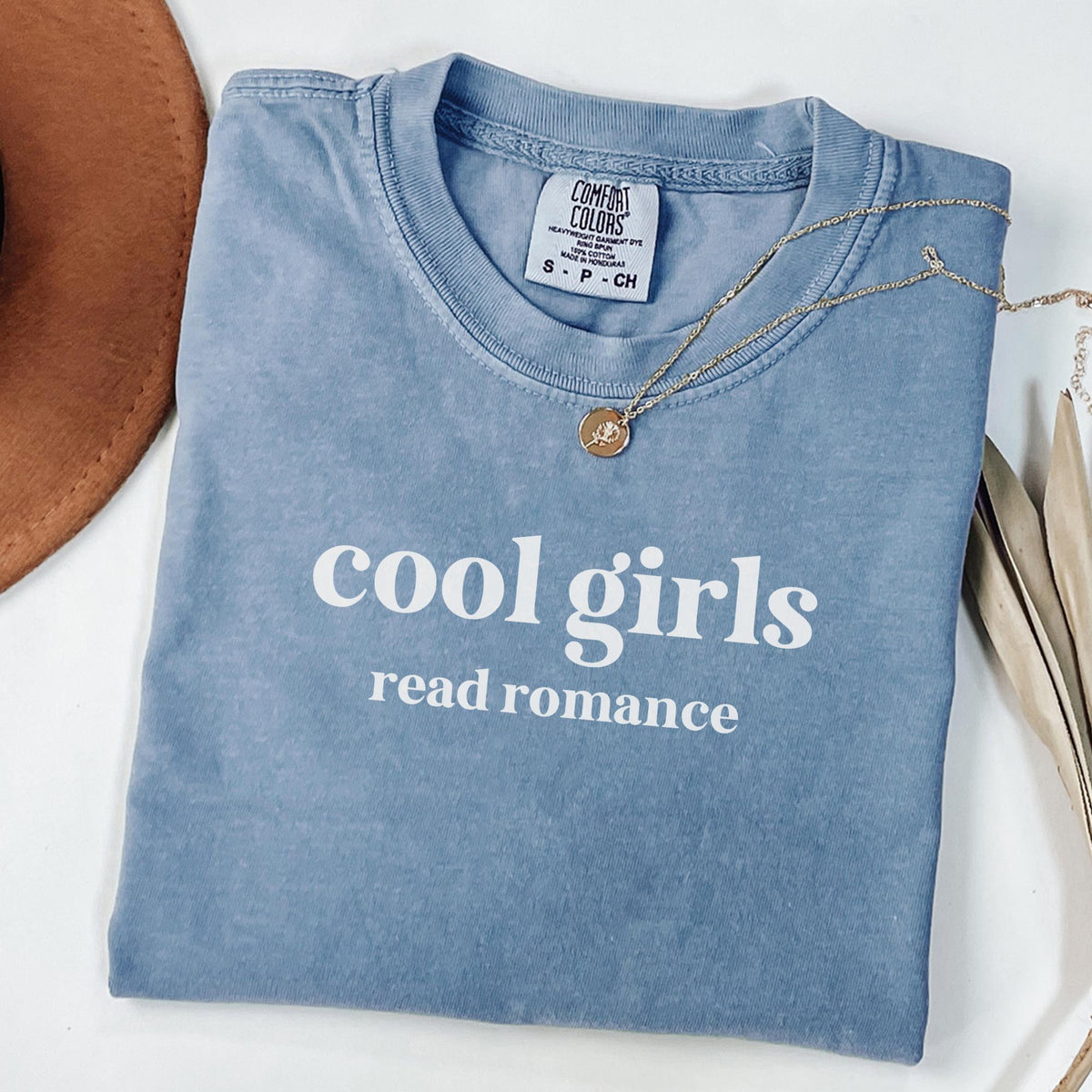 Romance Reader Tee Shirt Cool Girls Read Romance Funny Saying Bookworm TShirt for Book Lover who Loves Fantasy Books Historical Romance Graphic Tee – Aesthetic Look · Perfect For Daily Wear