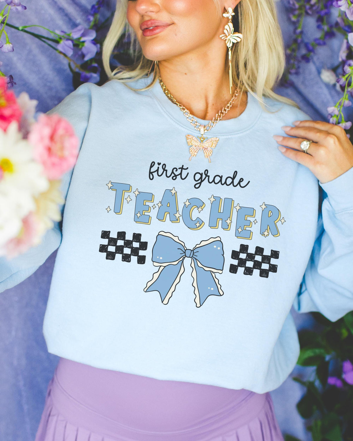 First Grade Teacher Sweatshirt First Day of School Meet the Teacher Night Cute Teaching Major Gift New 1st Grade Teacher Shirt with Bow Sweatshirt – Everyday Comfort · Perfect For Daily Wear