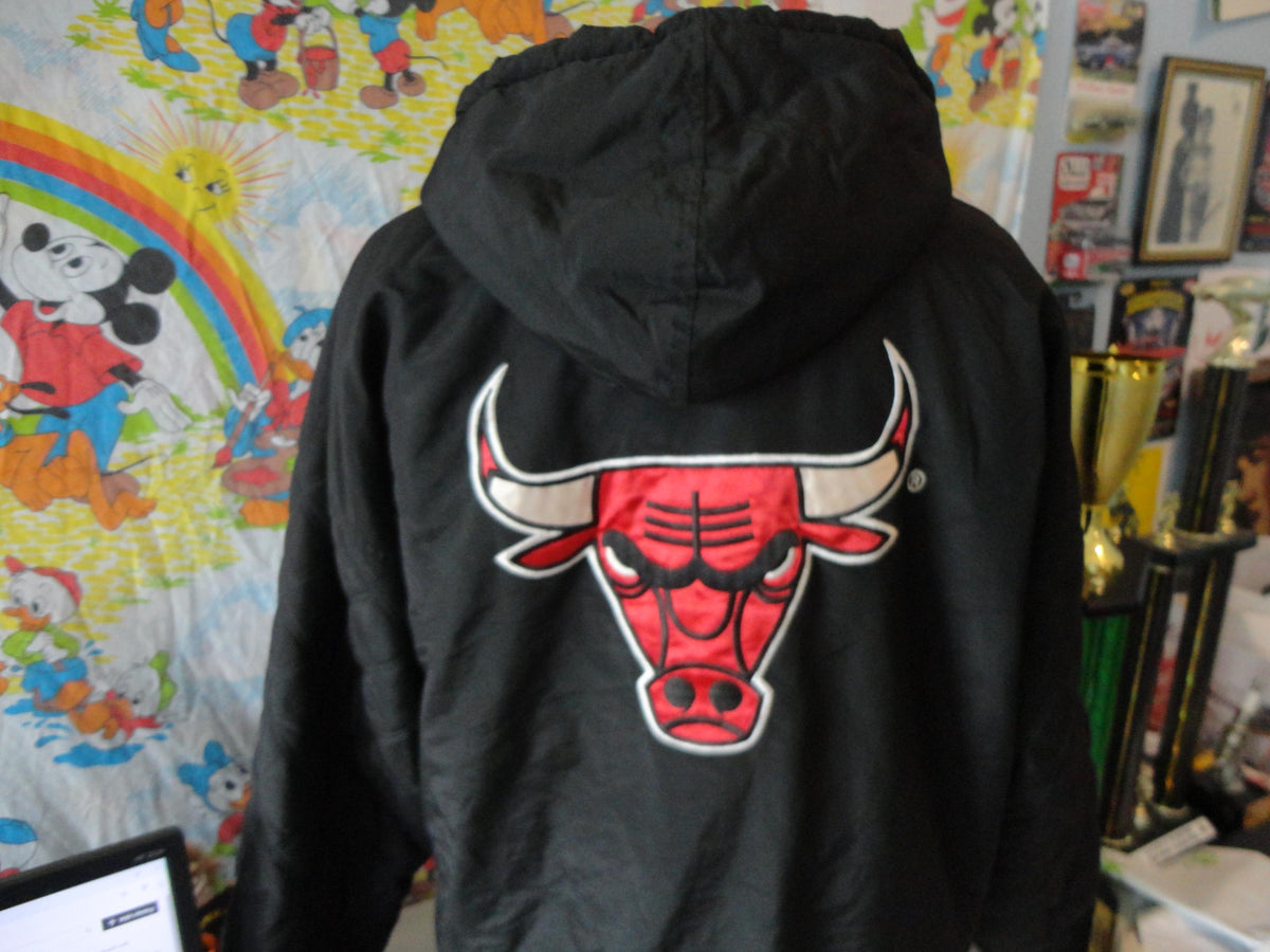 Vintage 9039s Chicago Bulls NBA Starter Black Parka Puffer Jacket Size XL Graphic Tee – Warm & Stylish · Must-Have Style