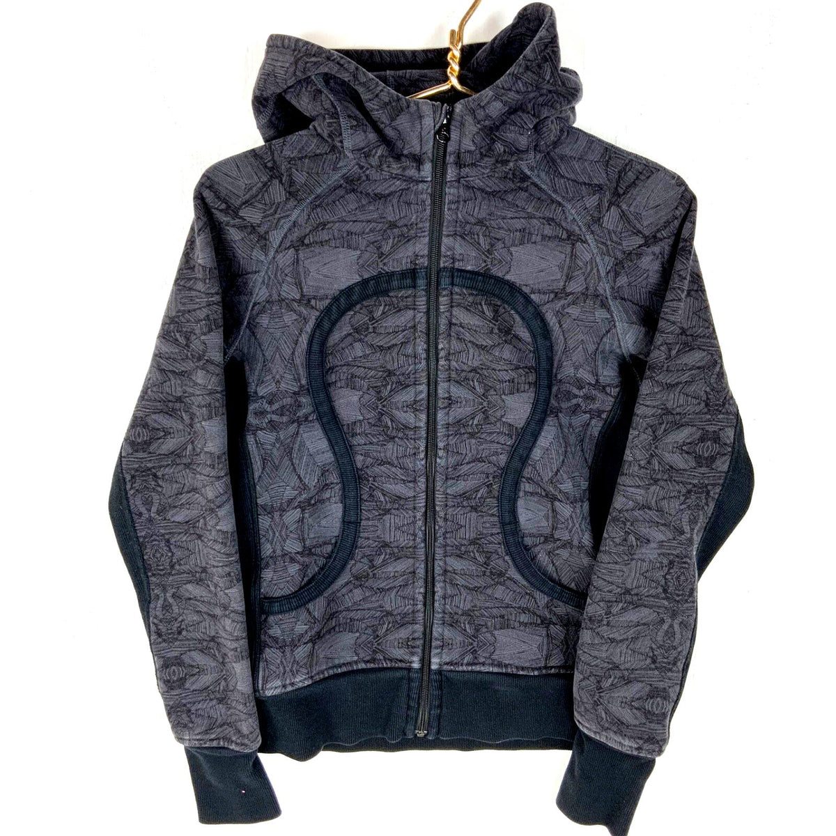 Lululemon Scuba Women39s Sweatshirt Hoodie Small Gray Full Zip Hoodie – Cozy Vibes · Trending Graphic Apparel