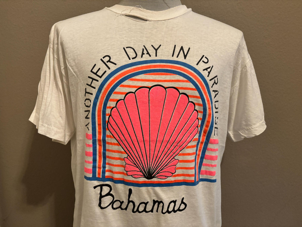Vintage 90s Another Day In Paradise Bahamas Seashell Beach Tshirt XL Graphic Tee – Aesthetic Look · Top Pick For Any Outfit