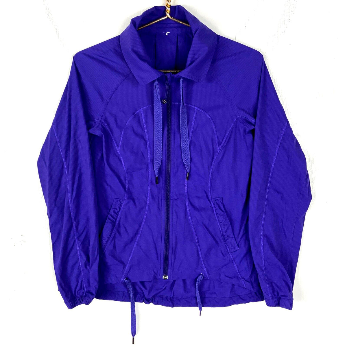 Lululemon Women39s Transition Jacket XS Purple Full Zip Graphic Tee – Everyday Comfort · Must-Have Style