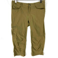 Patagonia Women39s Capri Hiking Pants Size 10 Brown Graphic Tee – Soft Feel · Must-Have Style