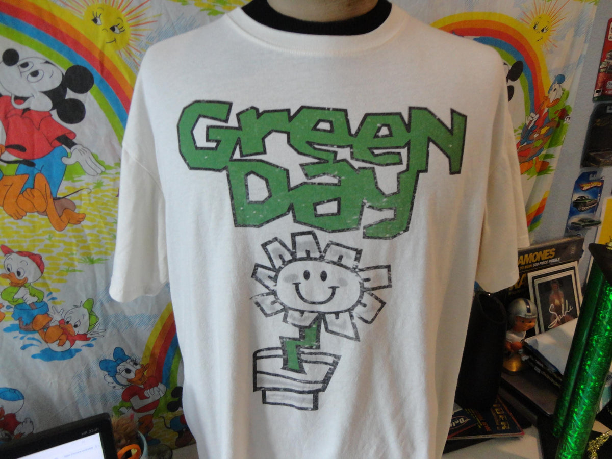 Green Day band tee White T Shirt XL Graphic Tee – Feel-Good Design · Must-Have Style