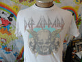 Def Leppard Scull Retro T Shirt M Graphic Tee – Warm & Stylish · Must-Have Style