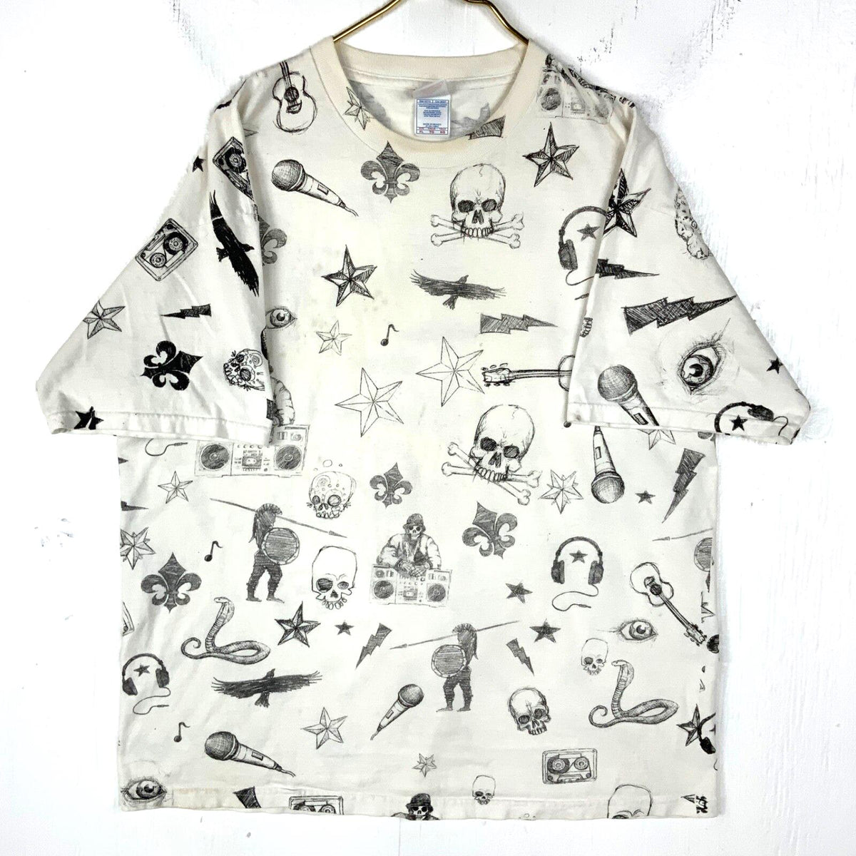 Vintage Y2K All Over Print TShirt XL White Skulls Lightning Music Snakes Graphic Tee – Premium Graphic · Great Gift For Fans