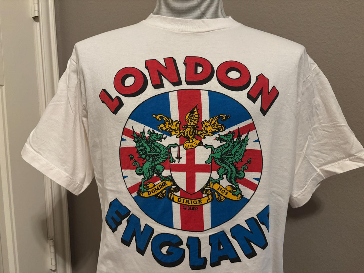 Vintage 90s London England Flag Sigil Tourist Tshirt XL Graphic Tee – Aesthetic Look · Top Pick For Any Outfit