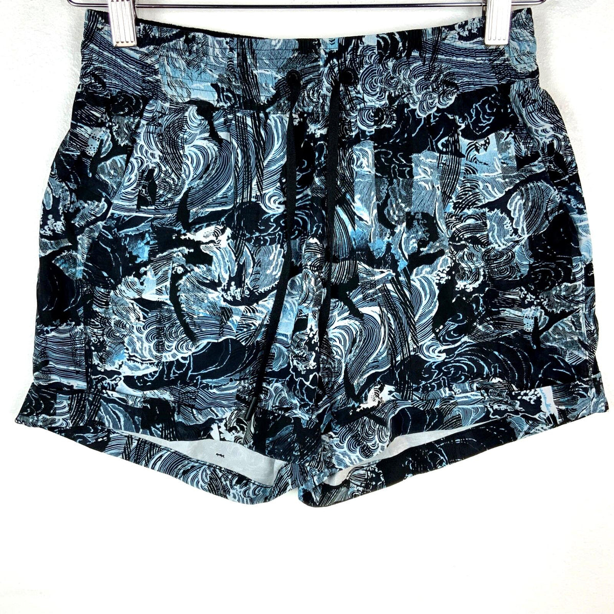 Lululemon Women39s Spring Break Away Short Size 4 XS Blue Pattern Workout Graphic Tee – Aesthetic Look · Great Gift For Fans
