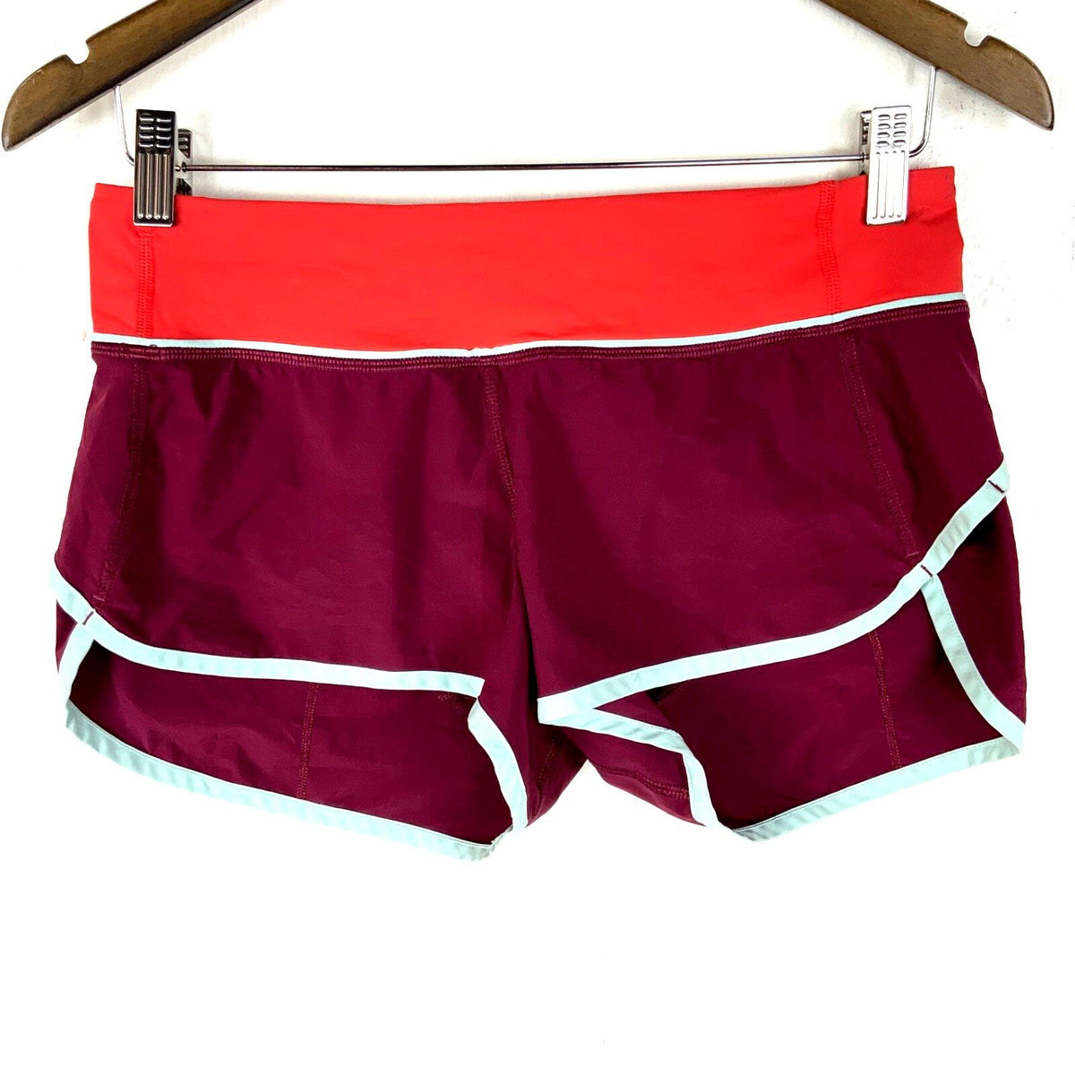 Lululemon Women39s Speed Shorts XS Burgundy Lined Graphic Tee – Easygoing Wear · Must-Have Style